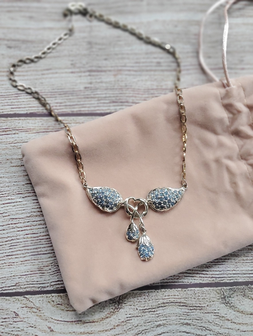Vintage Elegant Teardrop Pendant Necklace